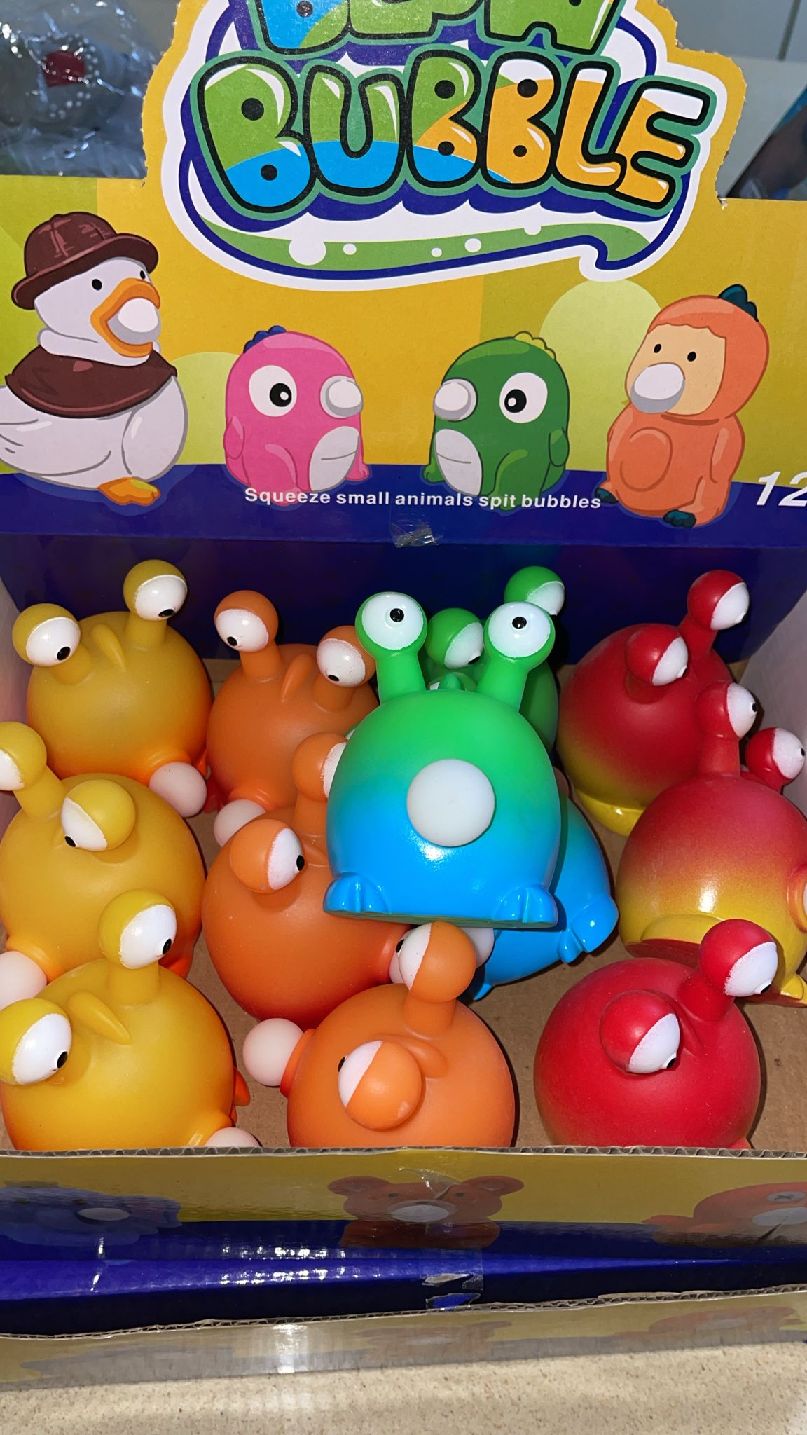 שבלול מפריח בועה🐌