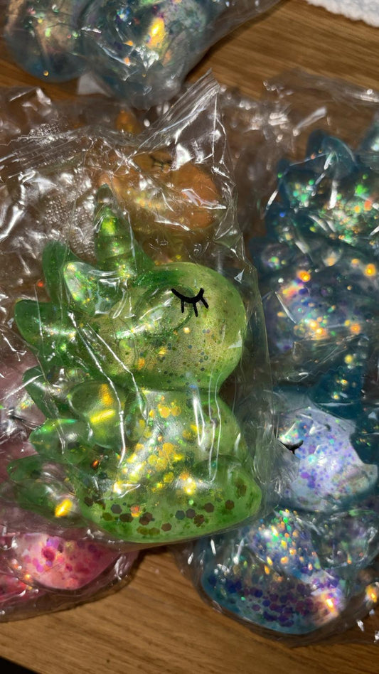 חד קרן מנצנץ קרח🦄