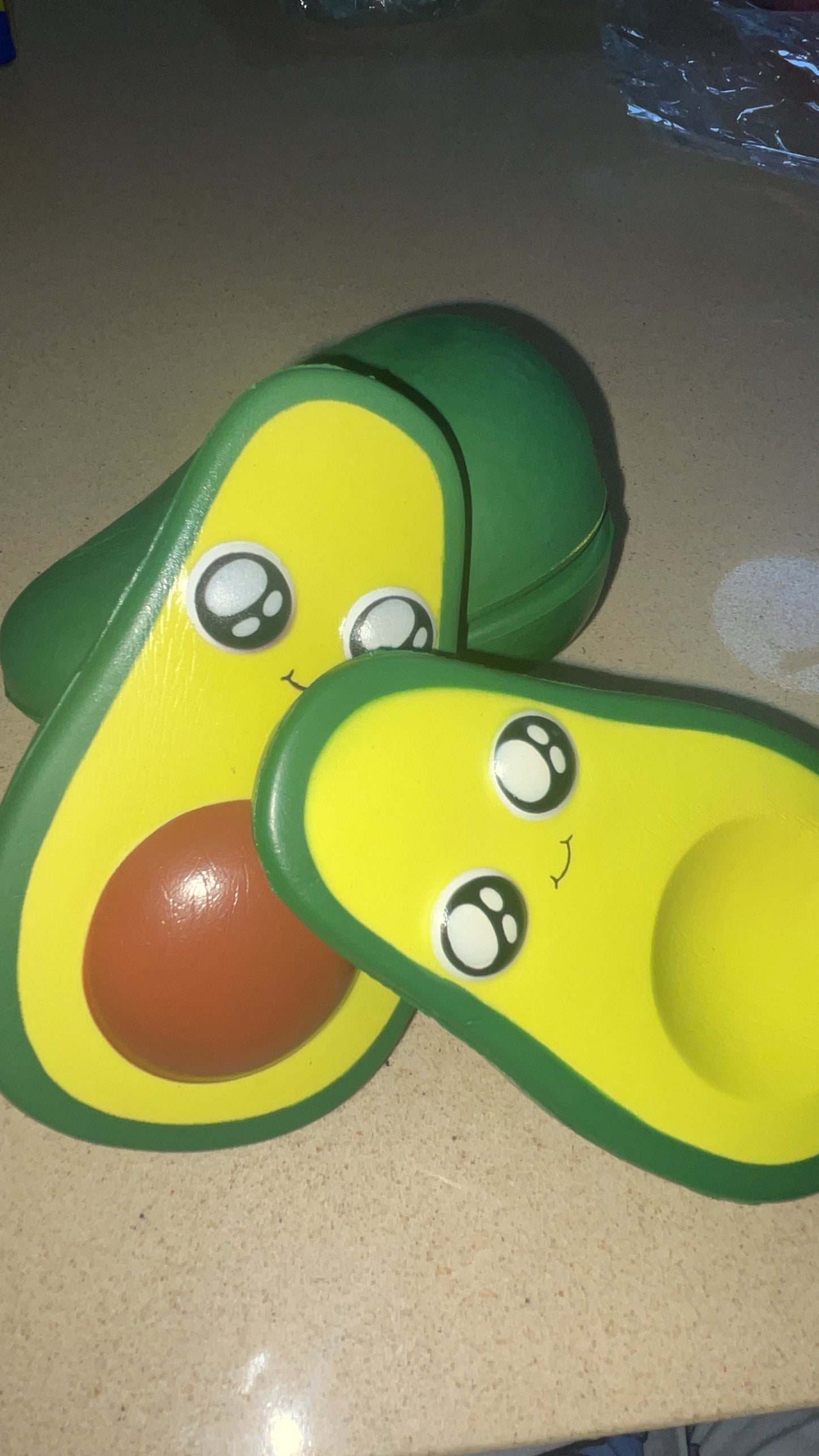 ספוג אבוקדו 2 חצאים🥑