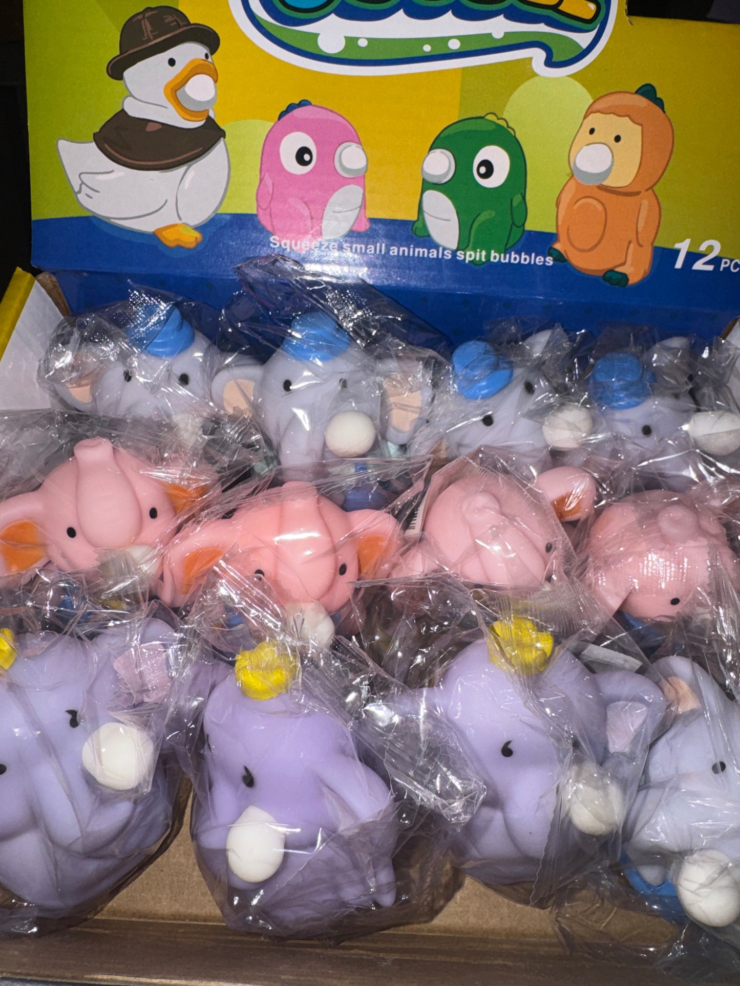 מפריח בועה פילים🐘