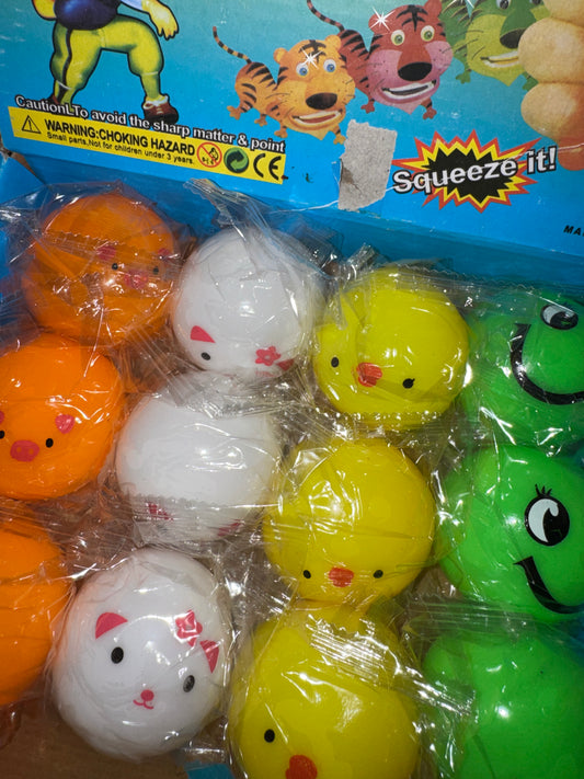 חיה/סמיילי מים אקראי😺🐷🐤