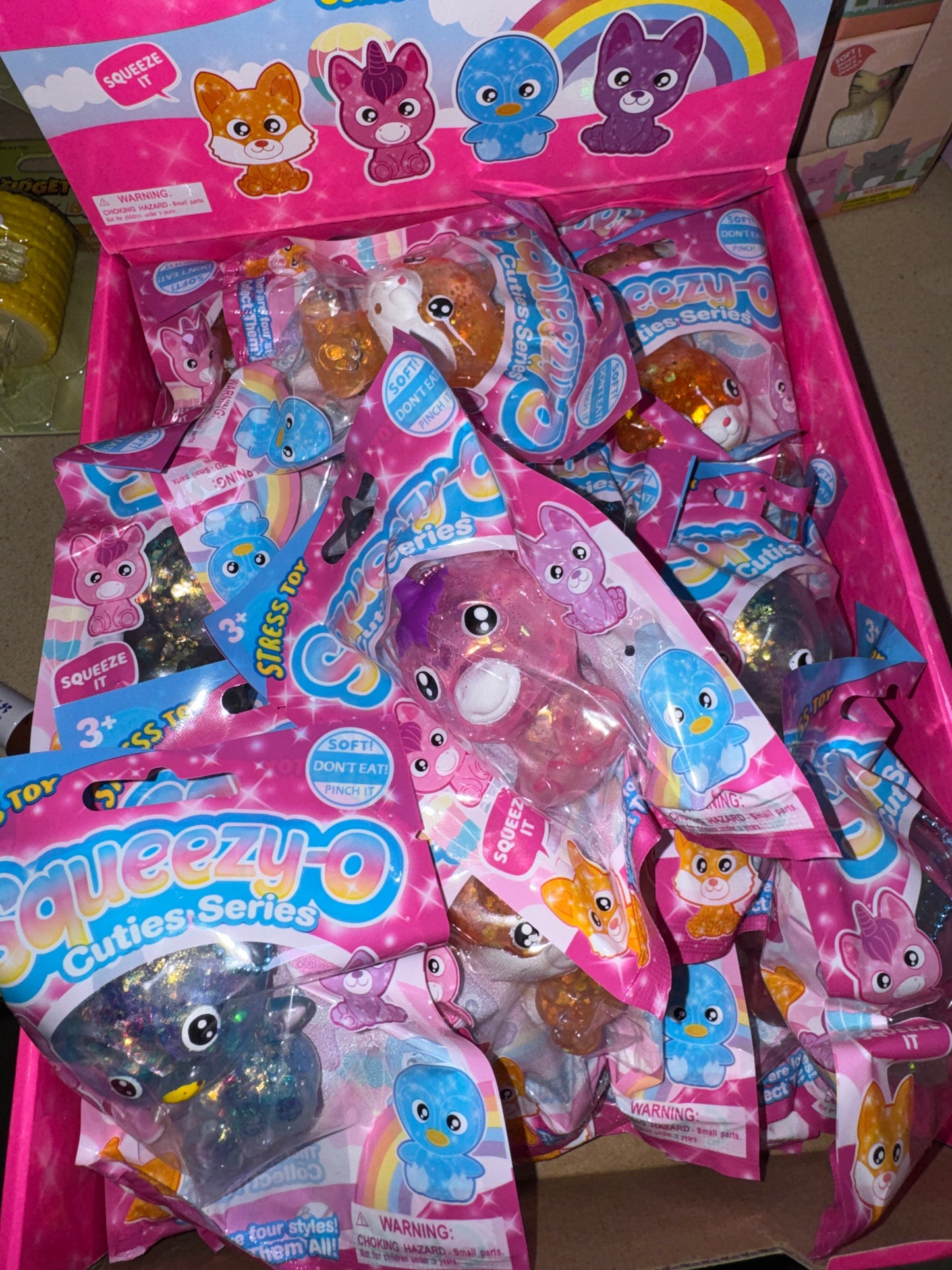 חיית ג׳לי מים מטאלית🦄